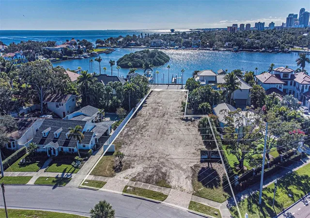 Land for sale at 140 Brightwaters Blvd NE, Saint Petersburg, FL 33704 | MLS# TB8460961