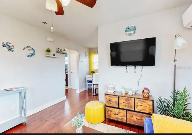 Listing Photo 4 - Condo for sale in building located at 726 Stremma Rd, LARGO, FL 33770