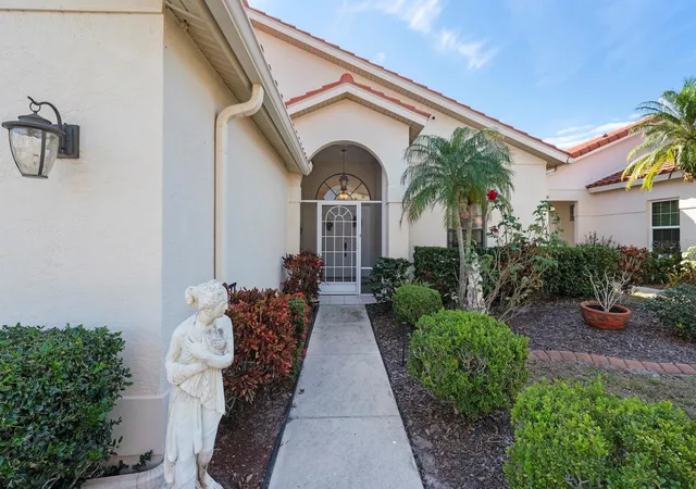 Photo 3 of Single family home for sale at 4356 Marcott Cir, Sarasota, FL 34233 | MLS# C7519661 | Listing updated on 2026-09-22