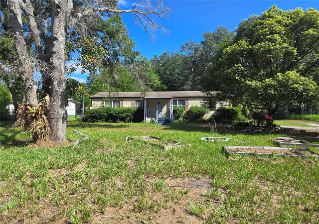 Homes for sale in Mulberry, FL | 3620 Vicki Dr, Mulberry, FL 33860 | MLS# TB8461044