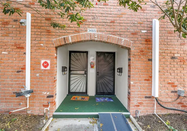 2nd image of 3465 41st Ter S #205, Saint Petersburg, FL 33711 | MLS# TB8461073