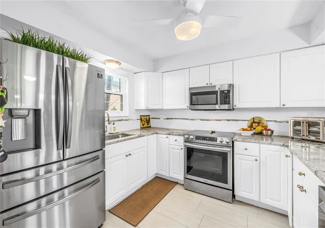 Listing Photo 4 - Condo for sale in building located at 3465 41St Ter S, ST PETERSBURG, FL 33711 - Unit #205