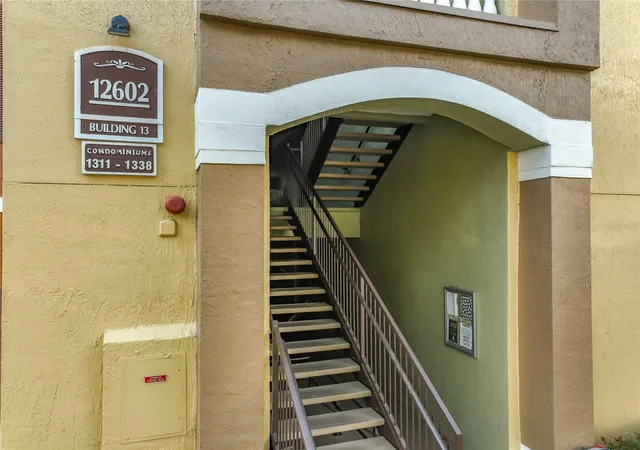 3rd image of 12602 Crest Springs Ln, Orlando, FL 32828