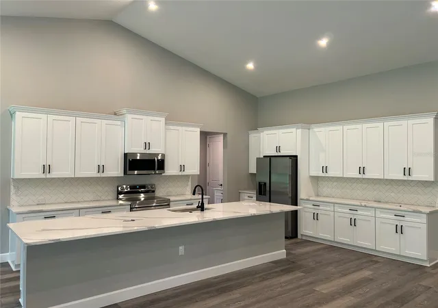 2nd image of 14 Statice Ct, Homosassa, FL 34446 | MLS# P4937419