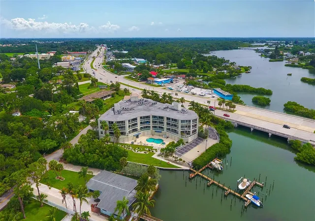 Listing Photo 1 - Condo for sale in building located at 516 Tamiami Trl S, NOKOMIS, FL 34275 - Unit #102