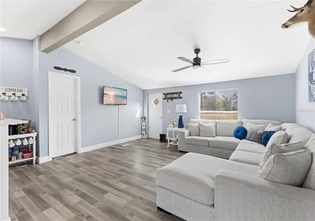 Photo 4 of Manufactured home for sale at 10810 Sportsman Trl, Lakeland, FL 33809 | MLS# L4958296 | Listing updated on 2026-10-01