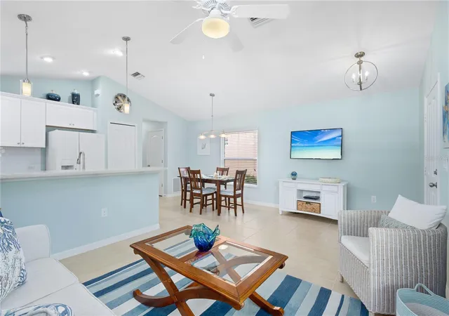 Photo 5 of Single Family Residence at 12642 Shimmering Oak Cir, Venice, FL 34293 | MLS# A4677050 |  | Sold on 2026-02-20