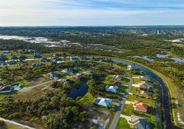 2nd image of 14 Pine Valley Rd, Rotonda West, FL 33947 | MLS# D6145444