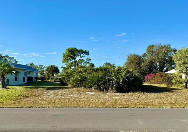 2nd image of 114 Tournament Rd, Rotonda West, FL 33947 | MLS# D6145446
