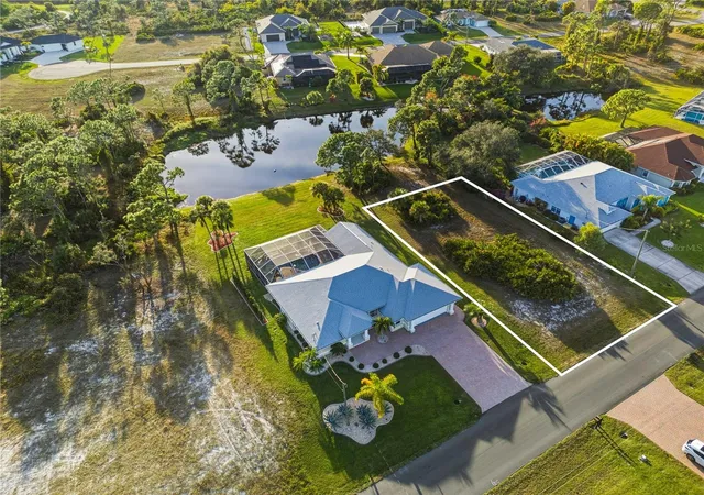 3rd image of 114 Tournament Rd, Rotonda West, FL 33947 | MLS# D6145446