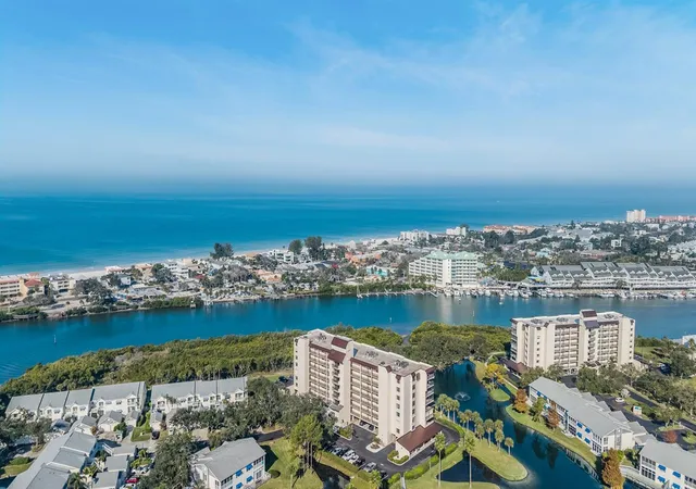 Listing Photo 1 - Condo for sale in building located at 11590 Shipwatch Dr, Largo, FL 33774 - Unit #347