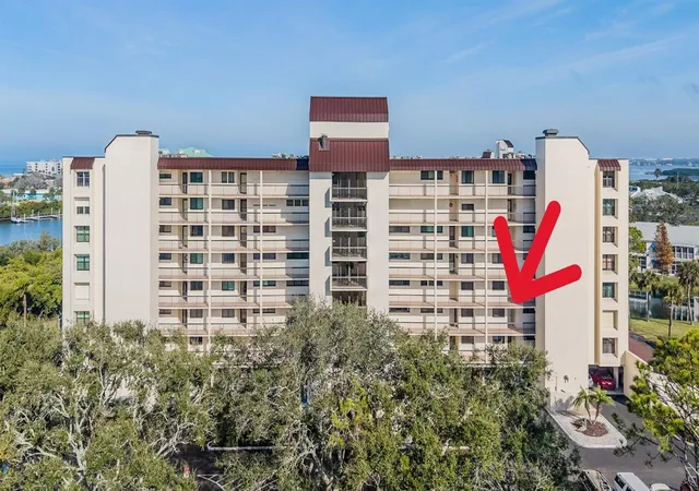 Listing Photo 2 - Condo for sale in building located at 11590 Shipwatch Dr, Largo, FL 33774 - Unit #347