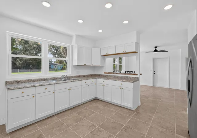 Photo 4 of Single family home for sale at 4 Main St, Port Orange, FL 32127 | MLS# V4946568 | Listing updated on 2026-10-06