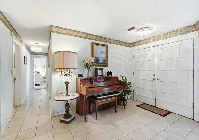 Homes for sale in Ormond Beach, FL | 2944 Ocean Shore Blvd, Ormond Beach, FL 32176 | MLS# V4946571