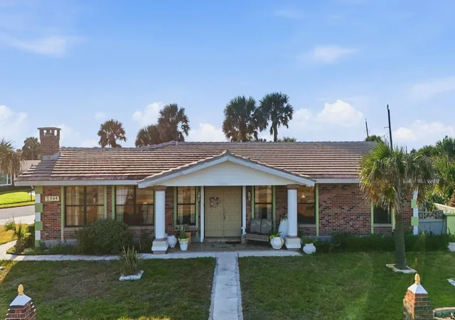 Homes for sale in Ormond Beach, FL | 2944 Ocean Shore Blvd, Ormond Beach, FL 32176 | MLS# V4946571