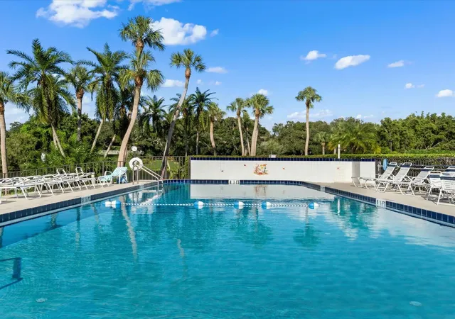 5th image of 220 Belleview Blvd #702, Belleair, FL 33756 | MLS# TB8461552