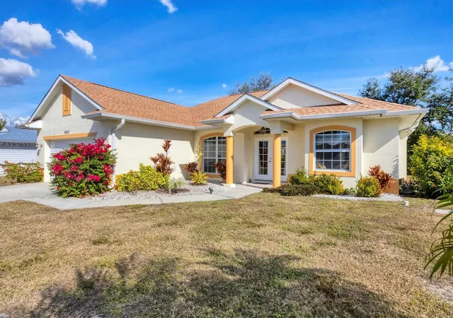 Photo 1 of Single family home for sale at 9350 Gulfstream Blvd, Englewood, FL 34224 | MLS# D6145456 | Listing updated on 2026-06-23