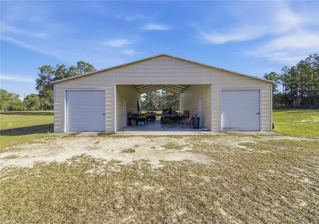 Photo 2 of Single family home for sale at 6081 W Pell Pl, Dunnellon, FL 34433 | MLS# OM716140 | Listing updated on 2026-10-06