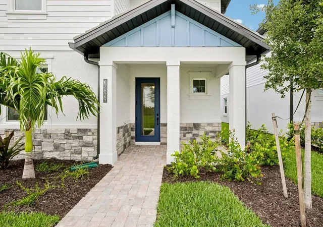 Photo 2 of Townhouse for sale at 17829 Broadleaf Loop, Venice, FL 34293 | MLS# R4910491 | Listing updated on 2026-08-13