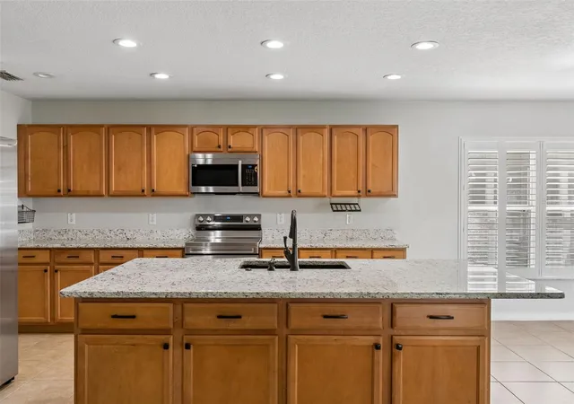 4th image of 14759 Royal Poinciana Dr, Orlando, FL 32828 | MLS# O6371525