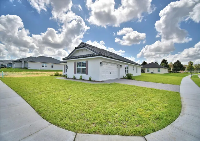 Homes for sale in Auburndale, FL | 4502 Grandview Glen Dr, Auburndale, FL 33823 | MLS# L4958325