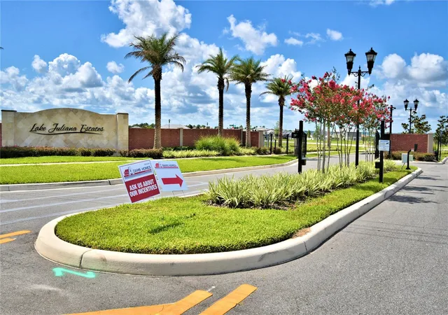 Homes for sale in Auburndale, FL | 4514 Grandview Glen Dr, Auburndale, FL 33823 | MLS# L4958327