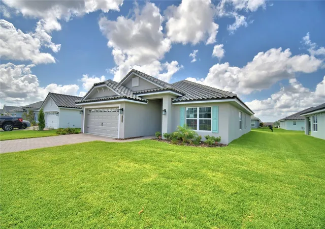 Homes for sale in Auburndale, FL | 4651 Grandview Glen Dr, Auburndale, FL 33823 | MLS# L4958329