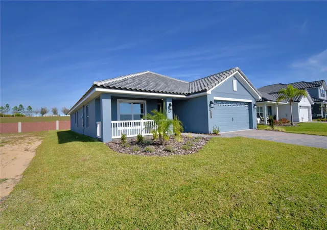 Homes for sale in Auburndale, FL | 4431 Juliana Lake Dr, Auburndale, FL 33823 | MLS# L4958330