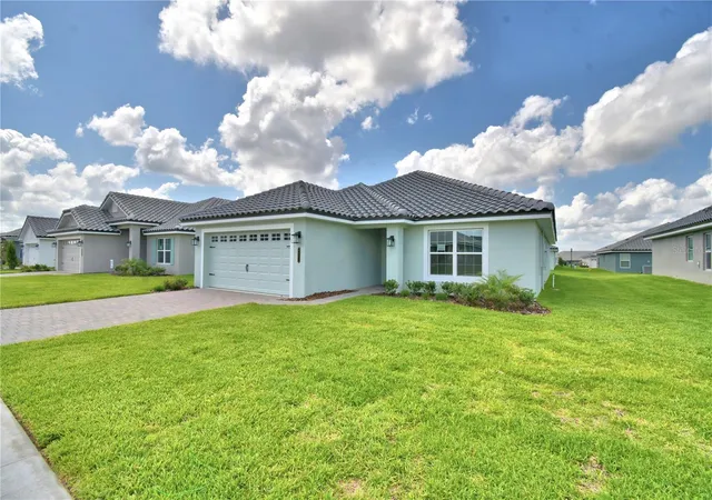 Homes for sale in Auburndale, FL | 4657 Grandview Glen Dr, Auburndale, FL 33823 | MLS# L4958331