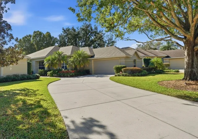 Photo 1 of Single family home for sale at 106 Jardin Ln, Winter Haven, FL 33884 | MLS# L4958336 | Listing updated on 2026-09-14
