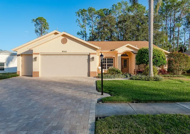 Photo 1 of Single family home for sale at 9742 Oakwood Hills Ct, New Port Richey, FL 34655 | MLS# TB8461802 | Listing updated on 2026-09-15