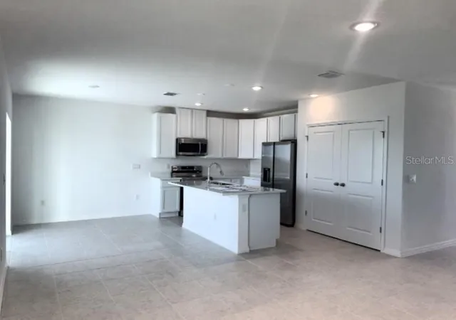 Photo 3 of Single family home for sale at 31571 Wild Grape Ln, Brooksville, FL 34602 | MLS# O6371755 | Listing updated on 2026-09-20