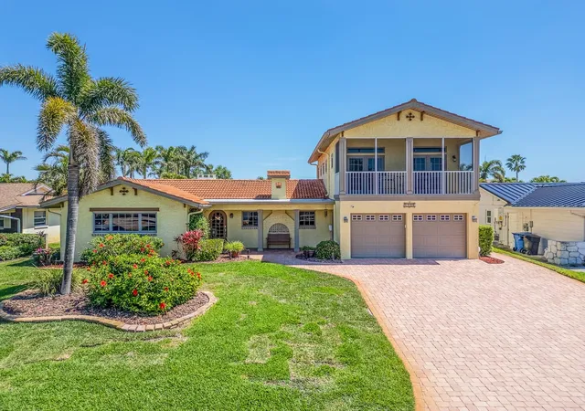Photo 1 of Single family home for sale at 1140 81st Street S, Saint Petersburg, FL 33707 | MLS# TB8461856 | Listing updated on 2026-10-23