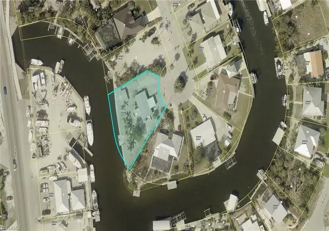 Photo 3 of Single family home for sale at 3435 Sea Holly Ln, Saint James City, FL 33956 | MLS# TB8461870 | Listing updated on 2026-08-05