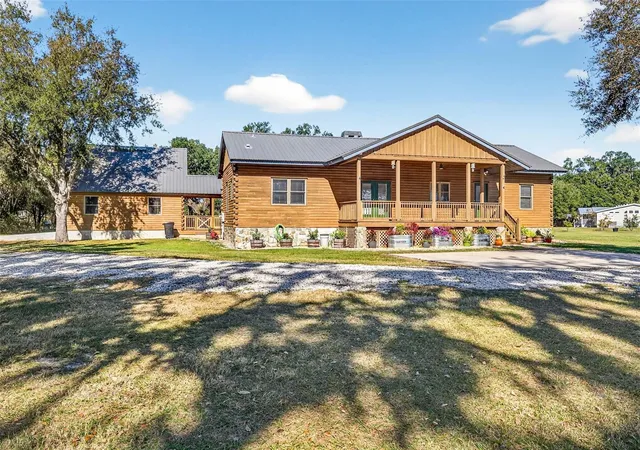 2nd image of 6750 Sutton Oaks Ln, Zephyrhills, FL 33541 | MLS# TB8461931