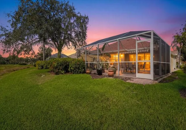 Photo 2 of Single family home for sale at 5546 Modena Pl, Sarasota, FL 34238 | MLS# A4677319 | Listing updated on 2026-07-31