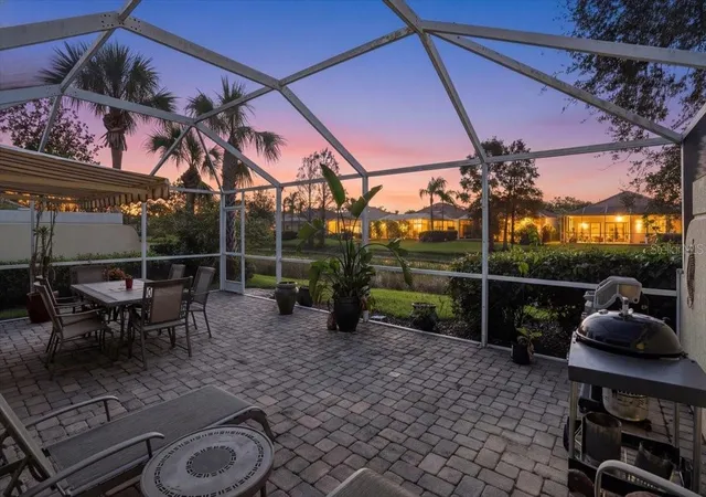 Photo 3 of Single family home for sale at 5546 Modena Pl, Sarasota, FL 34238 | MLS# A4677319 | Listing updated on 2026-07-31