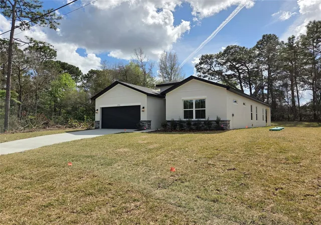Photo 3 of Single family home for sale at 2992 W Hamlet Pl, Citrus Springs, FL 34433 | MLS# P4937457 | Listing updated on 2026-10-02