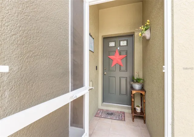 Photo 3 of Townhouse for sale at 8931 Turnstone Hvn Pl, Tampa, FL 33619 | MLS# TB8462161 | Listing updated on 2026-10-08