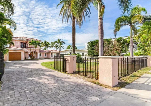 4th image of 16116 Gulf Blvd, Redington Beach, FL 33708 | MLS# TB8462168