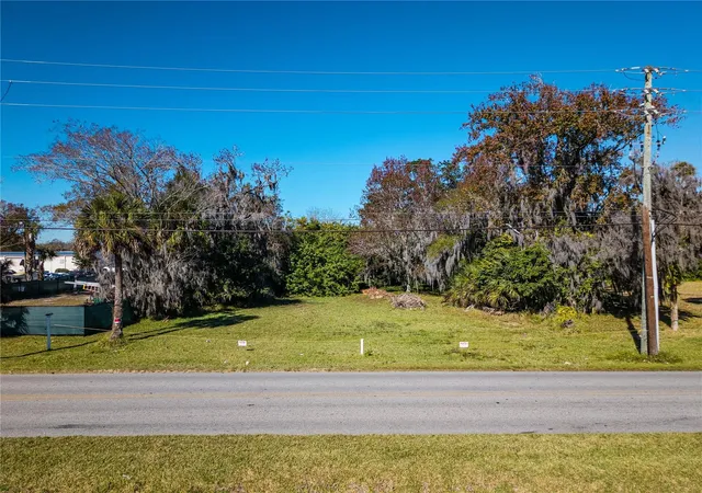 3rd image of 818 6Th St, Daytona Beach, FL 32117 | MLS# FC315136