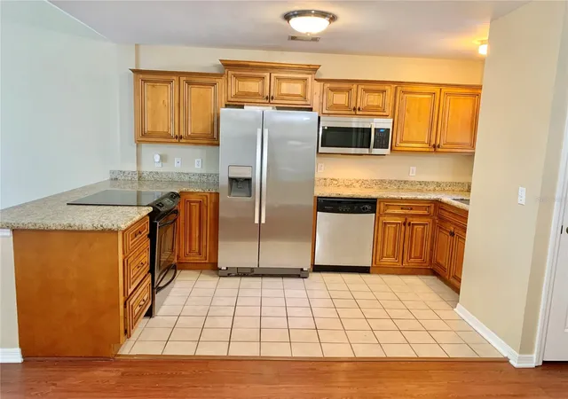 Photo 3 of Townhouse for sale at 5268 SW 97th Way, Gainesville, FL 32608 | MLS# GC536416 | Listing updated on 2026-09-12