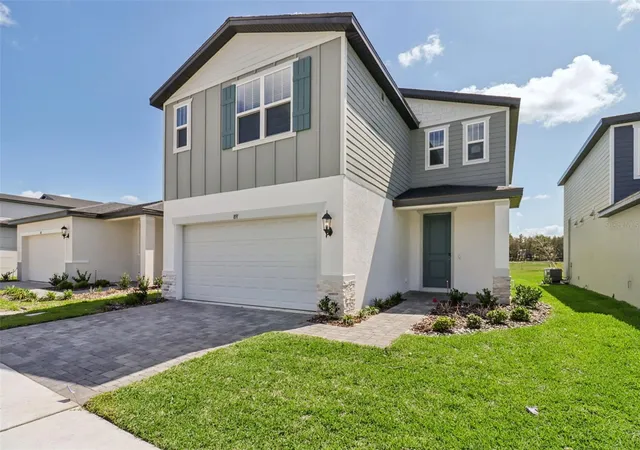 Photo 2 of Sale Pending at 891 Sunshower Dr, Lady Lake, FL 32159 | MLS# O6372015 | Listing updated on 2026-10-08