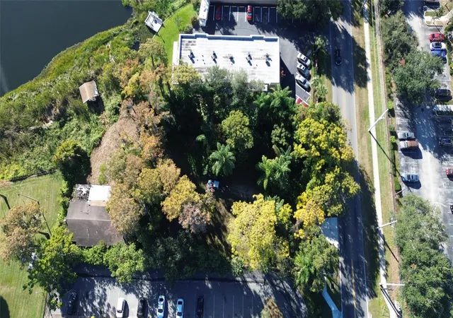 Photo 3 of Single family home for sale at 4711 S Rio Grande Ave, Orlando, FL 32839 | MLS# O6372066 | Listing updated on 2026-10-29