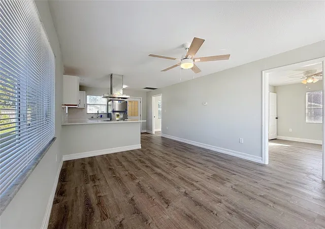 Photo 4 of Single family home for sale at 2408 E Magnolia St, Lakeland, FL 33801 | MLS# S5141300 | Listing updated on 2026-07-16