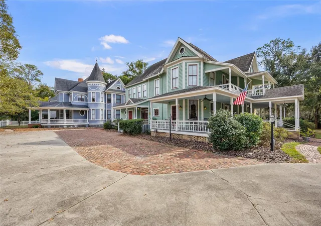 Photo 3 of Single family home for sale at 205 SE 7th Street, Gainesville, FL 32601 | MLS# GC536435 | Listing updated on 2026-02-06