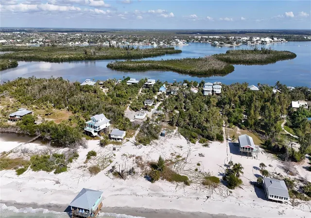 4th image of 8092 Little Gasparilla Is, Placida, FL 33946 | MLS# D6145485