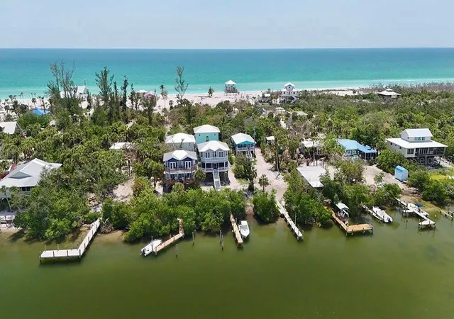 5th image of 8092 Little Gasparilla Is, Placida, FL 33946 | MLS# D6145485
