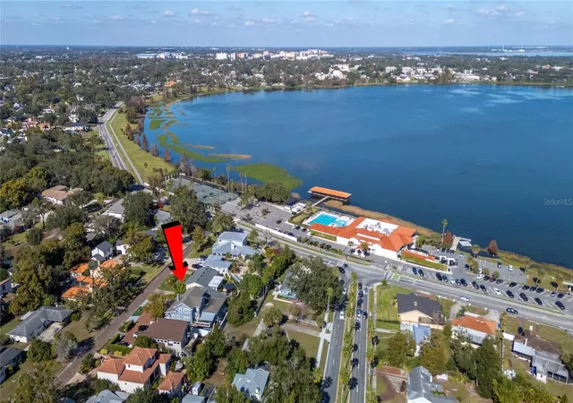 Homes for sale in Lakeland, FL | 2214 Coventry Ave, Lakeland, FL 33803 | MLS# L4958386