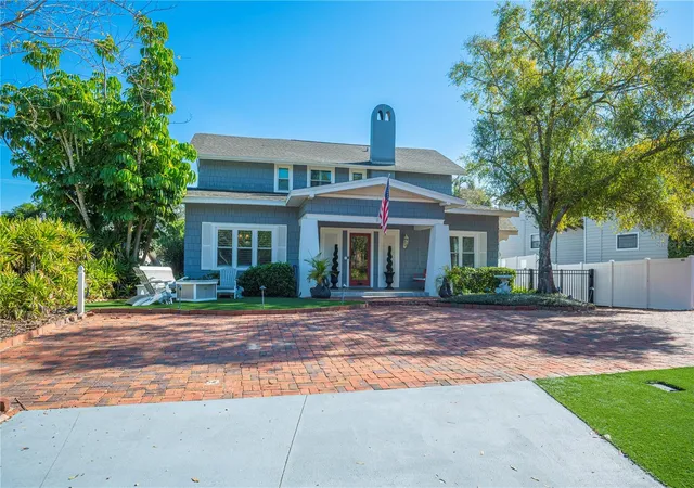 Homes for sale in Lakeland, FL | 2214 Coventry Ave, Lakeland, FL 33803 | MLS# L4958386